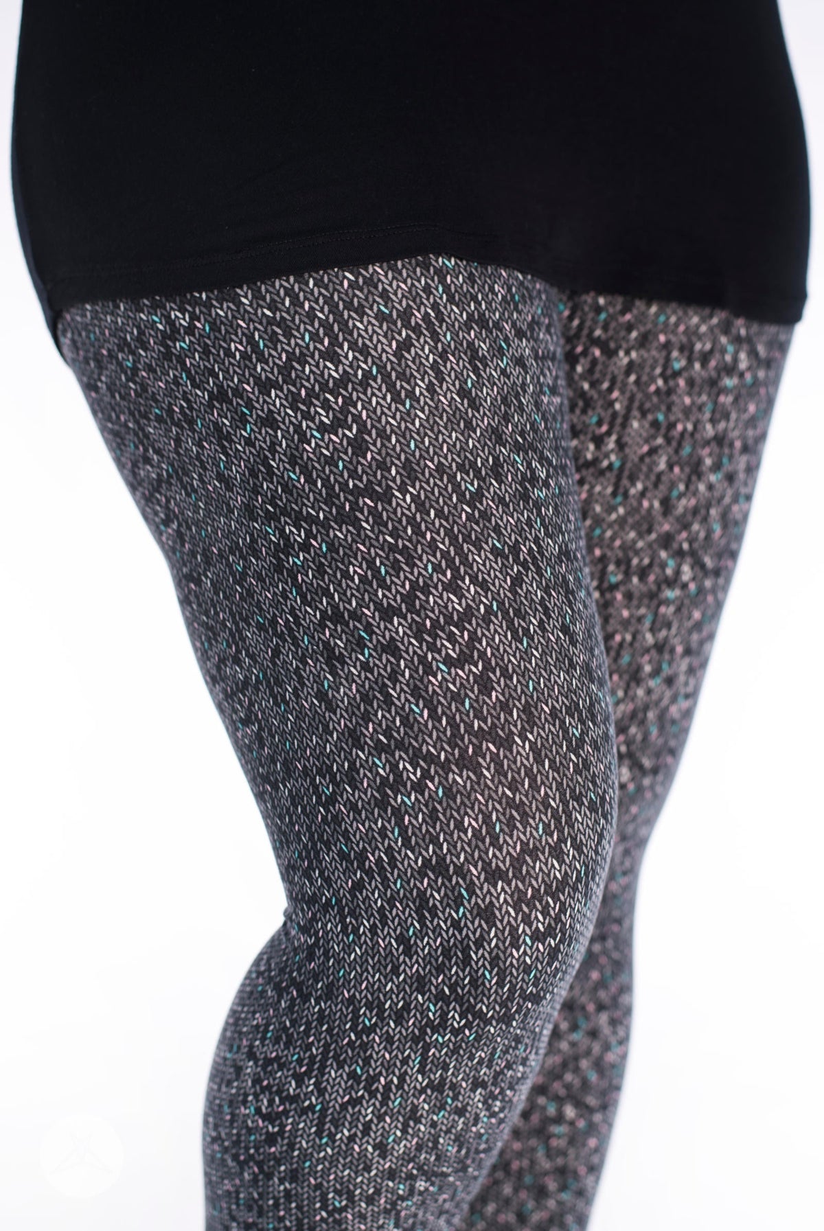 Vault - Signature Holiday Leggings