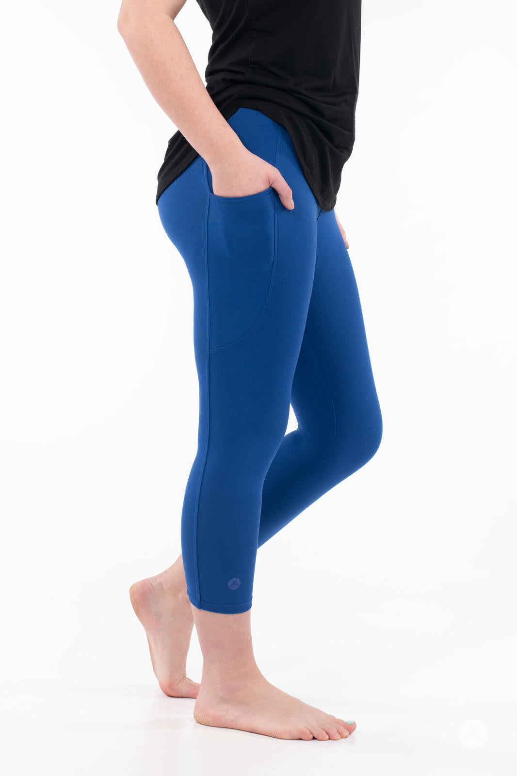 Signature Waist Pocket Crops