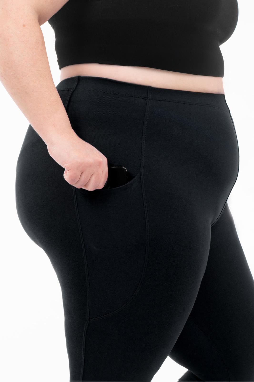 Signature Waist Pocket Crops