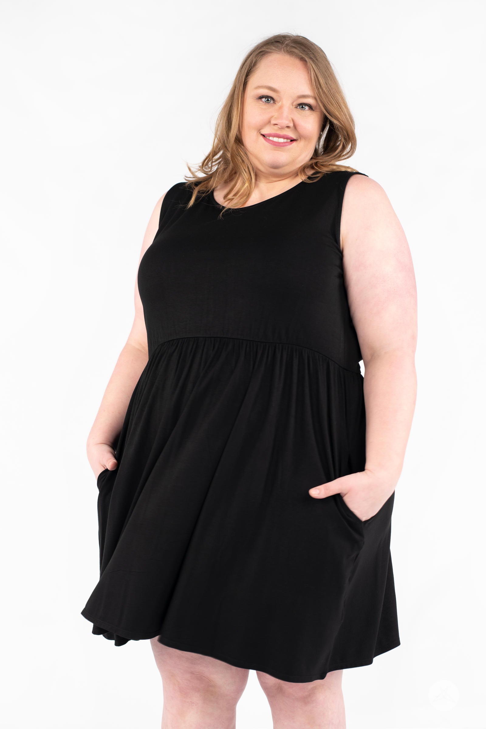 The Weekender Dress - Onyx