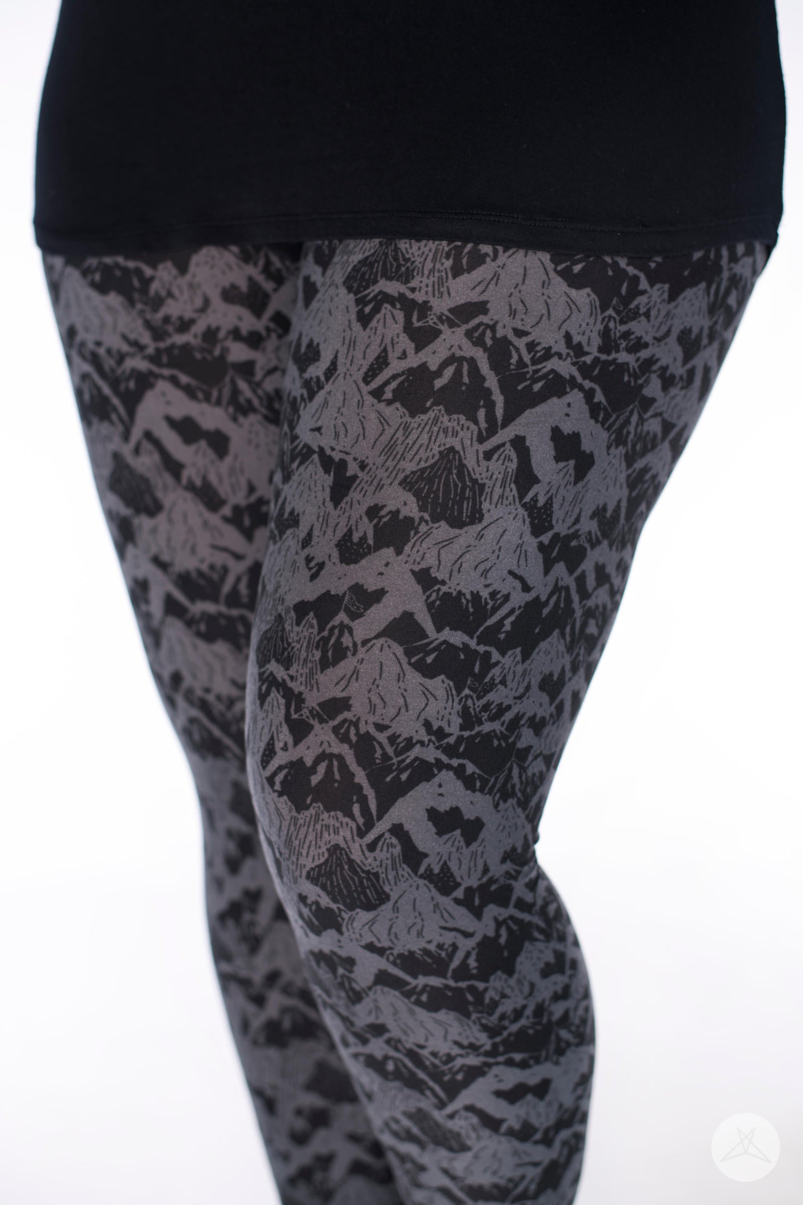 Black Diamond leggings - SweetLegs