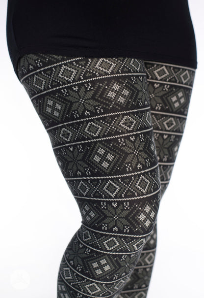 Vault - Signature Holiday Leggings