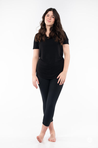 Black Crops - Classic Black Essentials